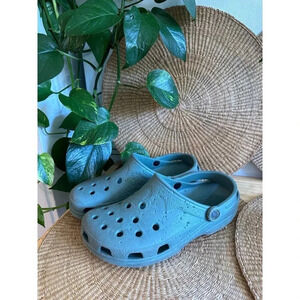 Crocs women’s size 10 teal